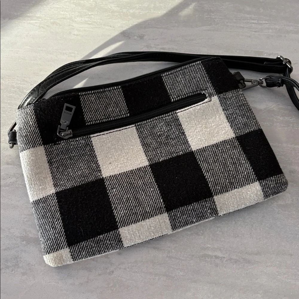 Crossbody - Picture 3 of 6